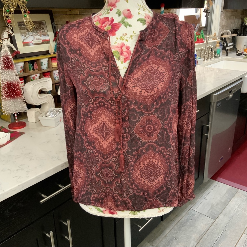 Lucky Brand V Neck Burgundy Popover Long Sleeve Peasant Blouse 
Size Small